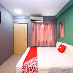 ** Hotel Oyo 89688 Alor Street Malaysia